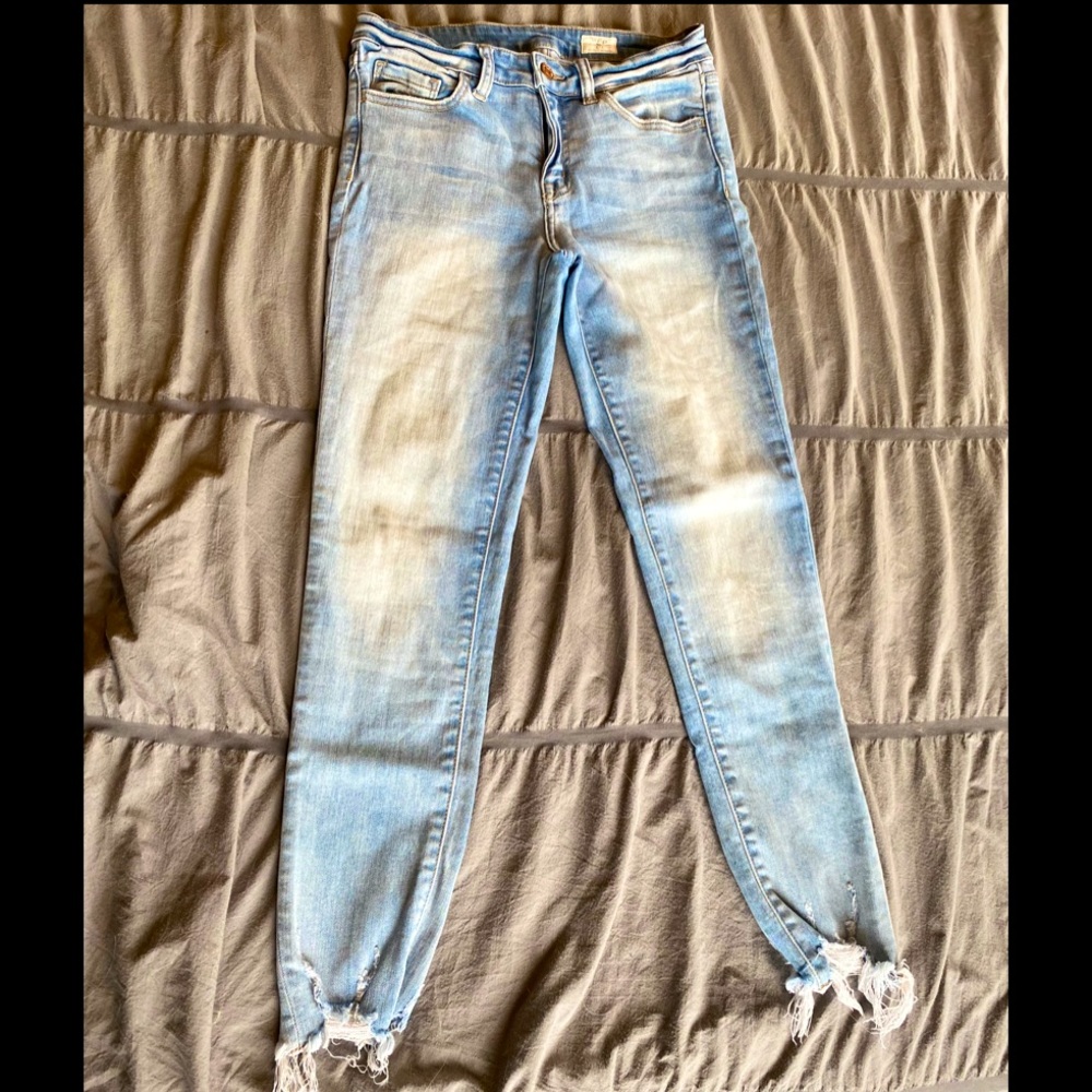 Bridge by Gly Raw Hem Ankle Jeans